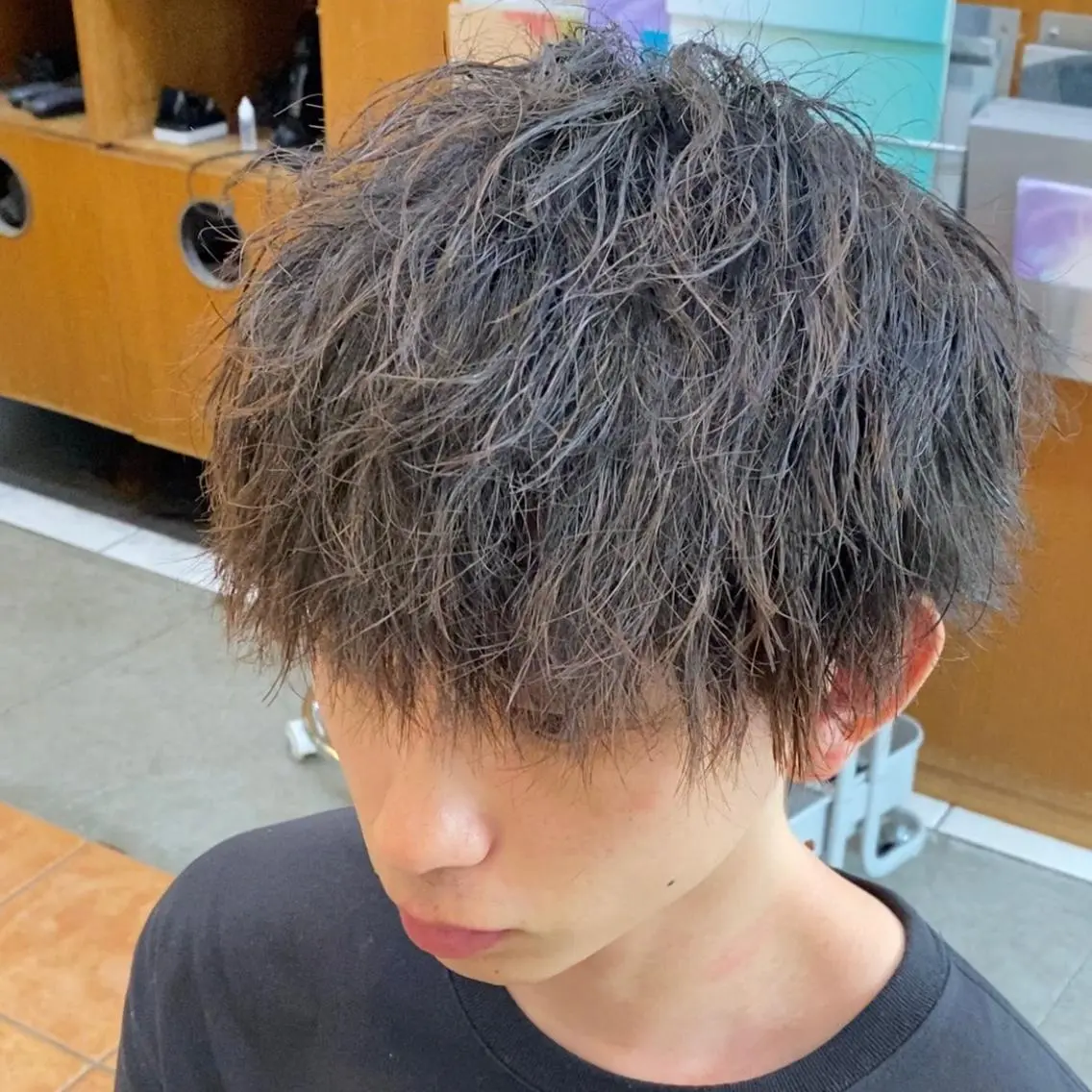ショート パーマ メンズ メンズパーマ カット ヘアカラー トリートメント メンズ/韓国レイヤー /透明感カラー那須野のヘアスタイル