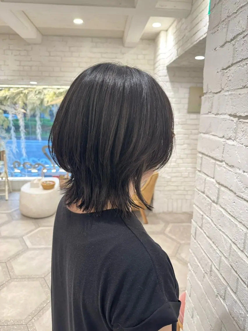 ミディアム カラー ボブ くびれヘア 顔周りカット レイヤーカット カット ヘアカラー 堀江美容室 千晶のヘアスタイル