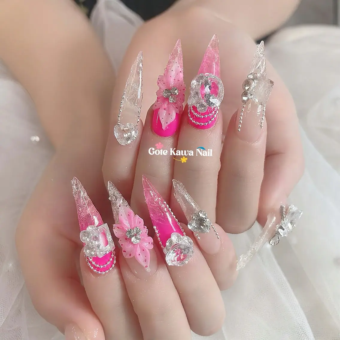 ネイル クリアネイル フラワーネイル ジェルネイル 持ち込み ピンク ハンドネイル ハンドケア Gote Kawa nail salonのネイルデザイン