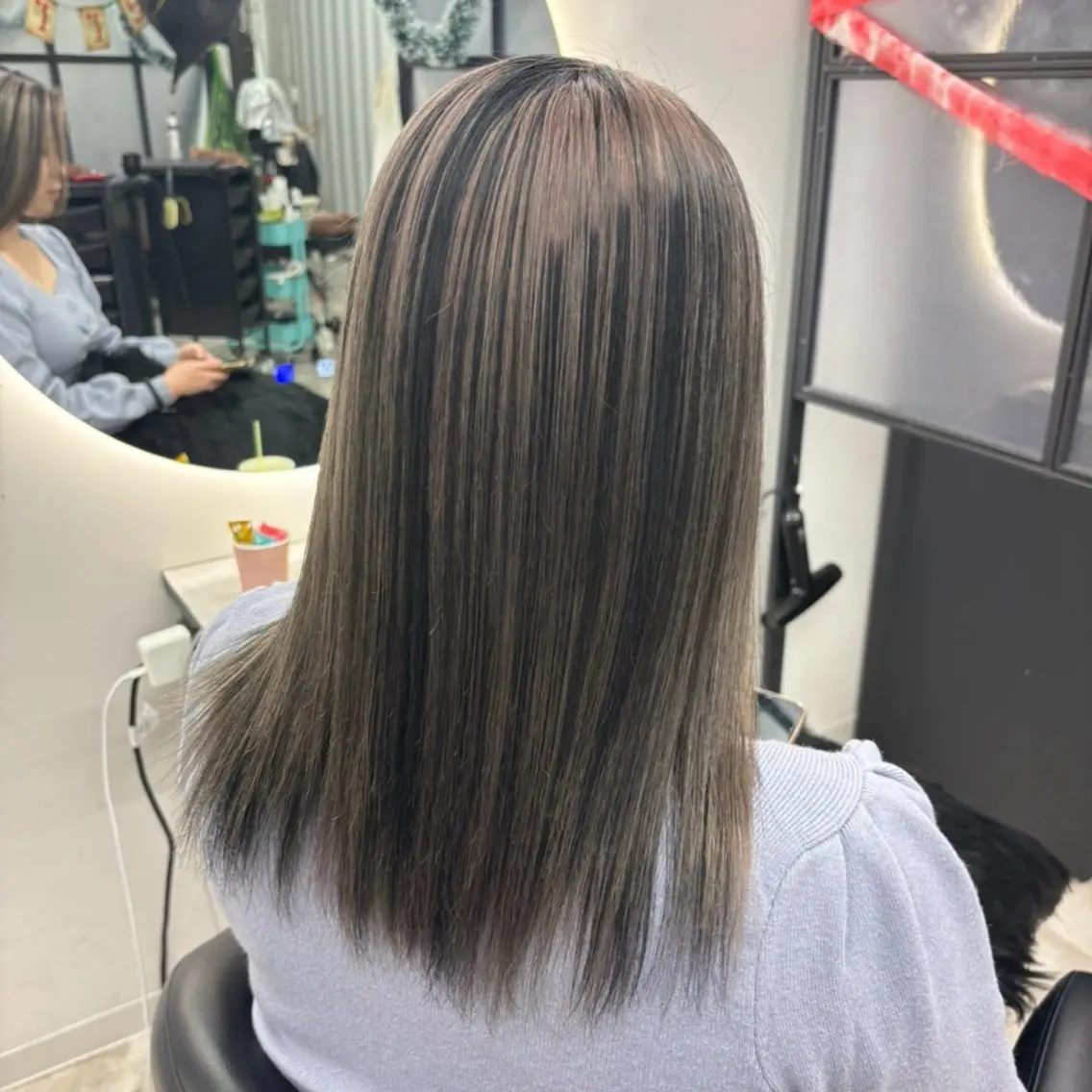 セミロング カラー ヘアカラー Ren. 🦋デザインカラーのヘアスタイル