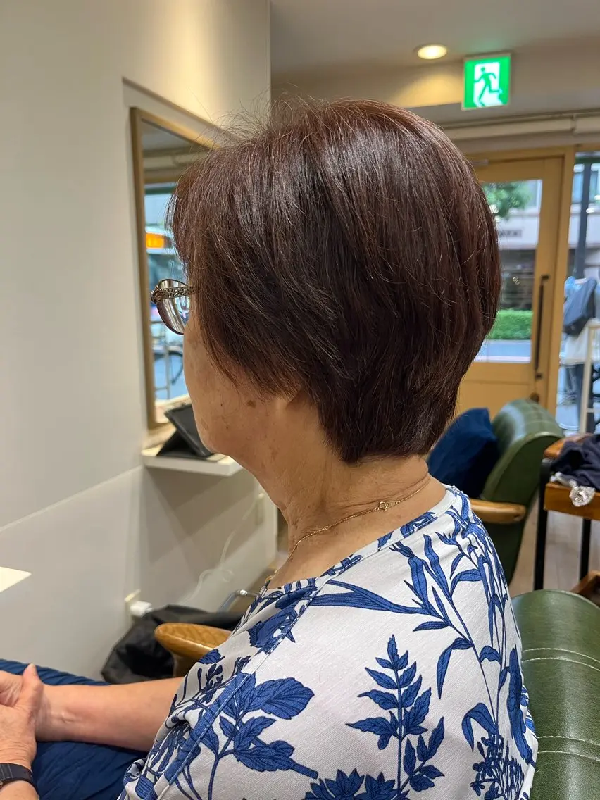 ショート 小鴨 美佳のヘアスタイル