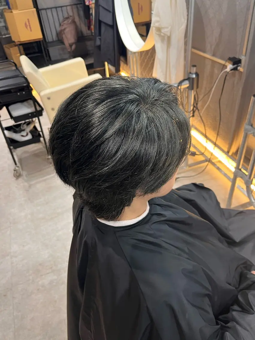 カラー アッシュ ヘアカラー トリートメント CoCoon sayuのヘアスタイル