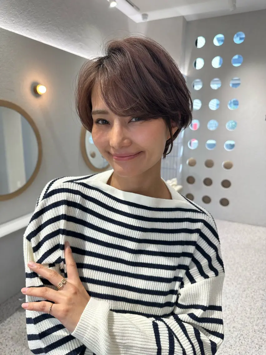 ショート 白髪ぼかしマイスター 🫧shuri🫧のヘアスタイル
