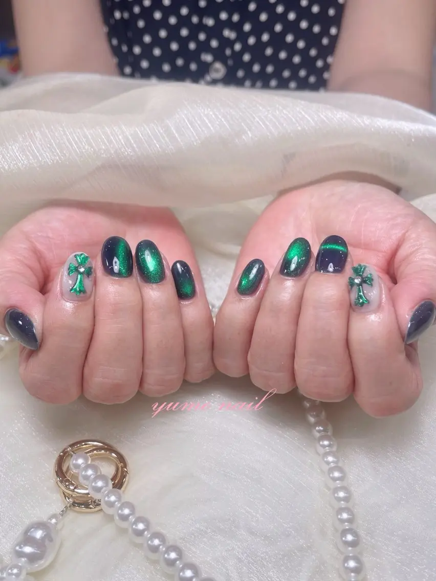 ミディアム ヒエン NAILのネイルデザイン