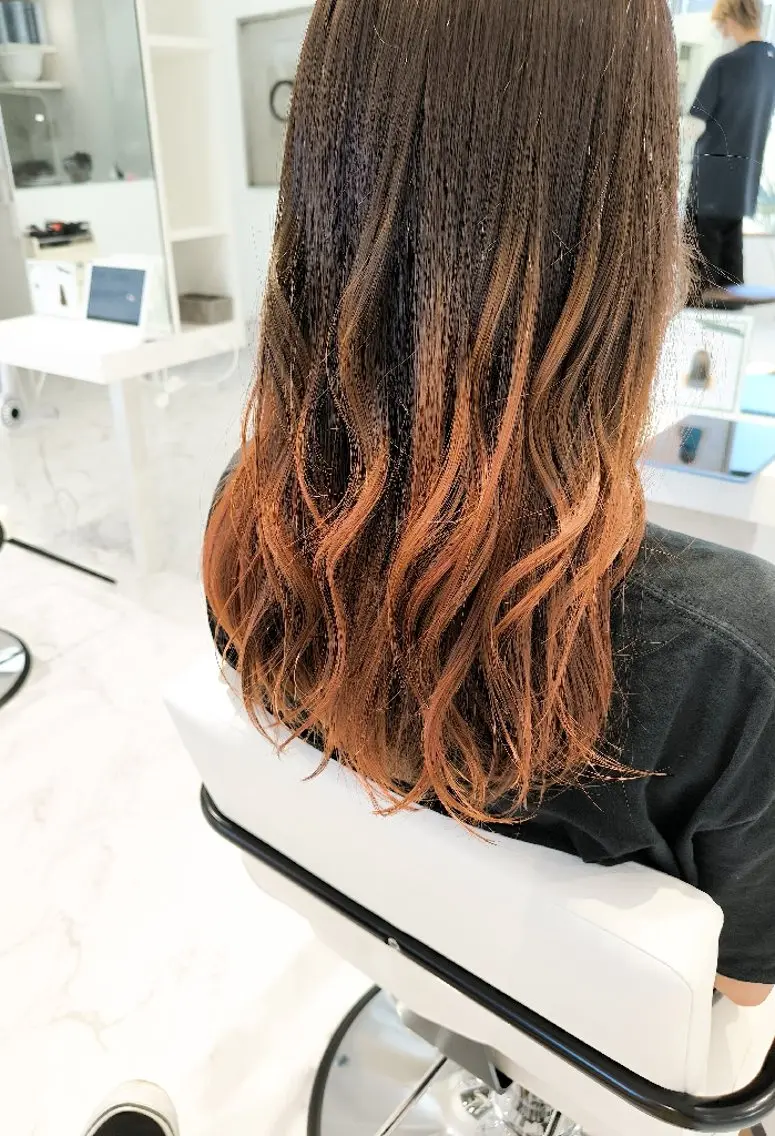 セミロング カラー グラデーションカラー オレンジ Antwerp💎 ✂︎HiROKi✂︎のヘアスタイル