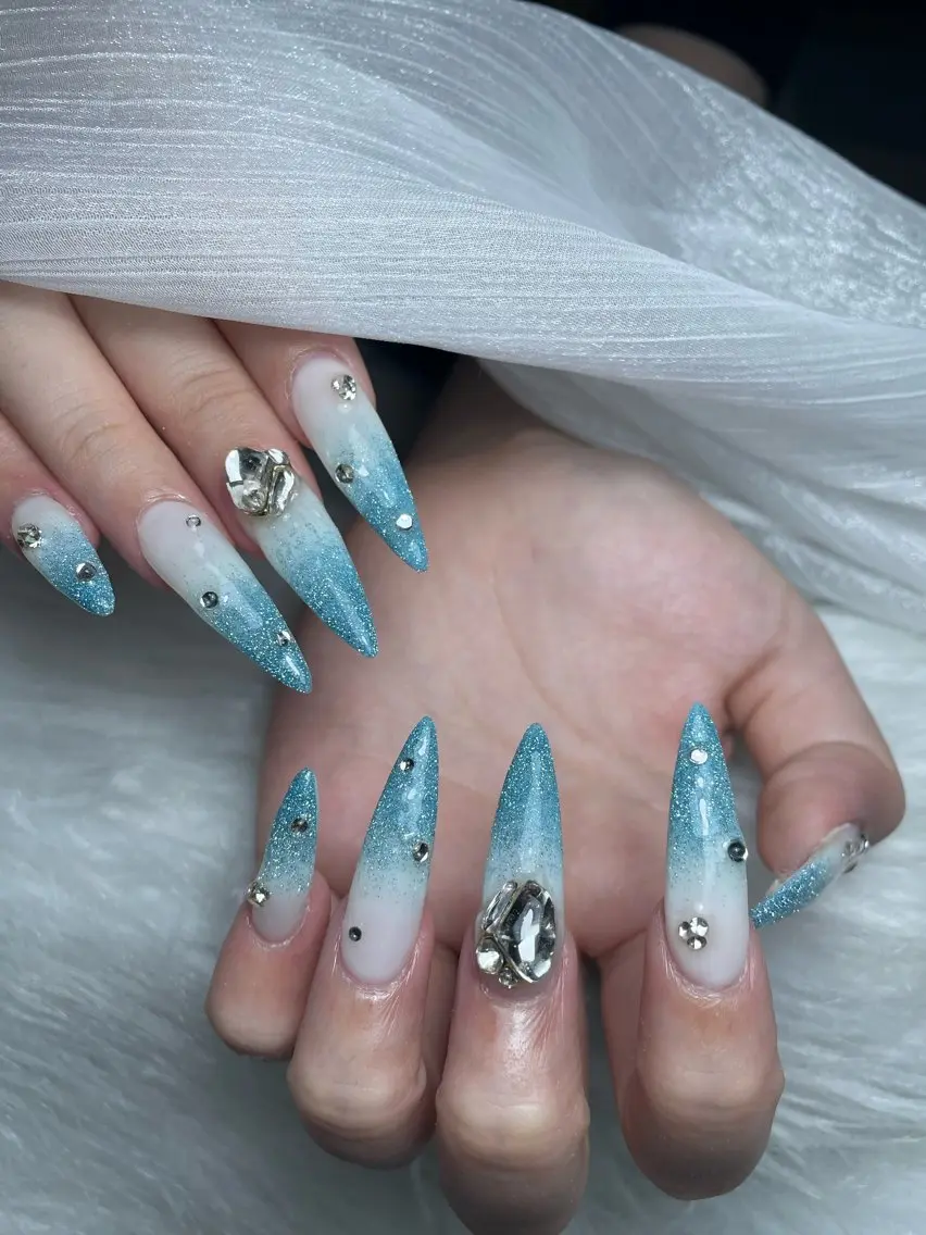 ネイル MoonHi Nail 朝霞台のネイルデザイン