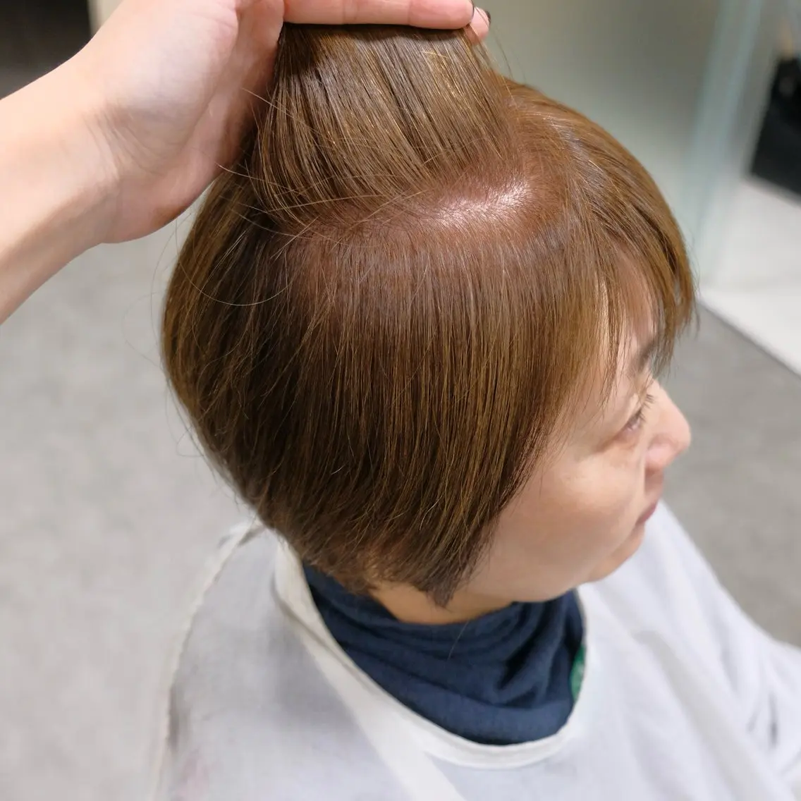 ショート カラー ベージュカラー 満行勝昭【ショート/ 白髪ぼかし】のヘアスタイル