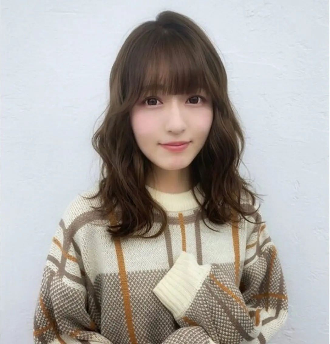 セミロング 梶 久菜乃のヘアスタイル