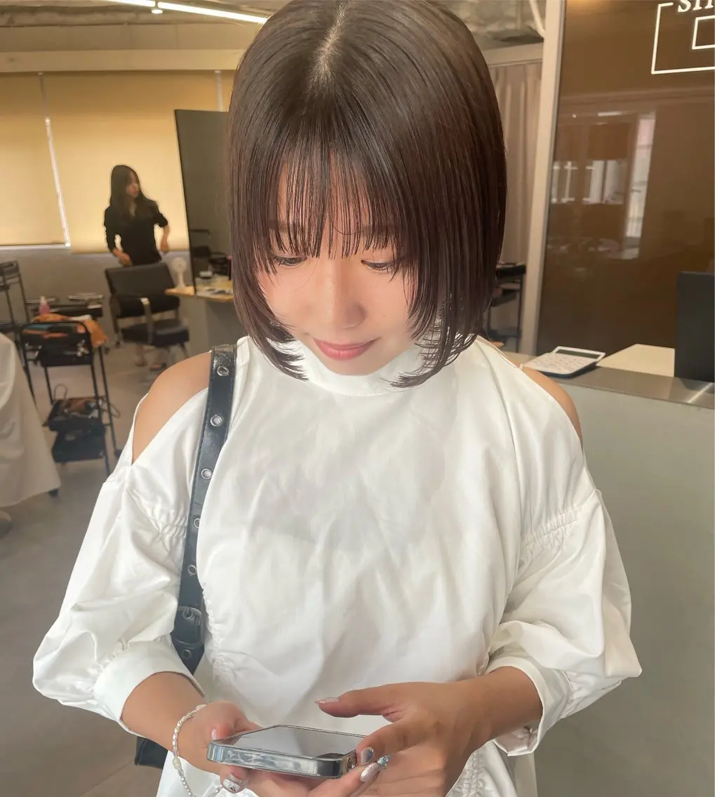 ミディアム カラー ボブレイヤー ボブ レイヤーカット yui/ layer cutのヘアスタイル