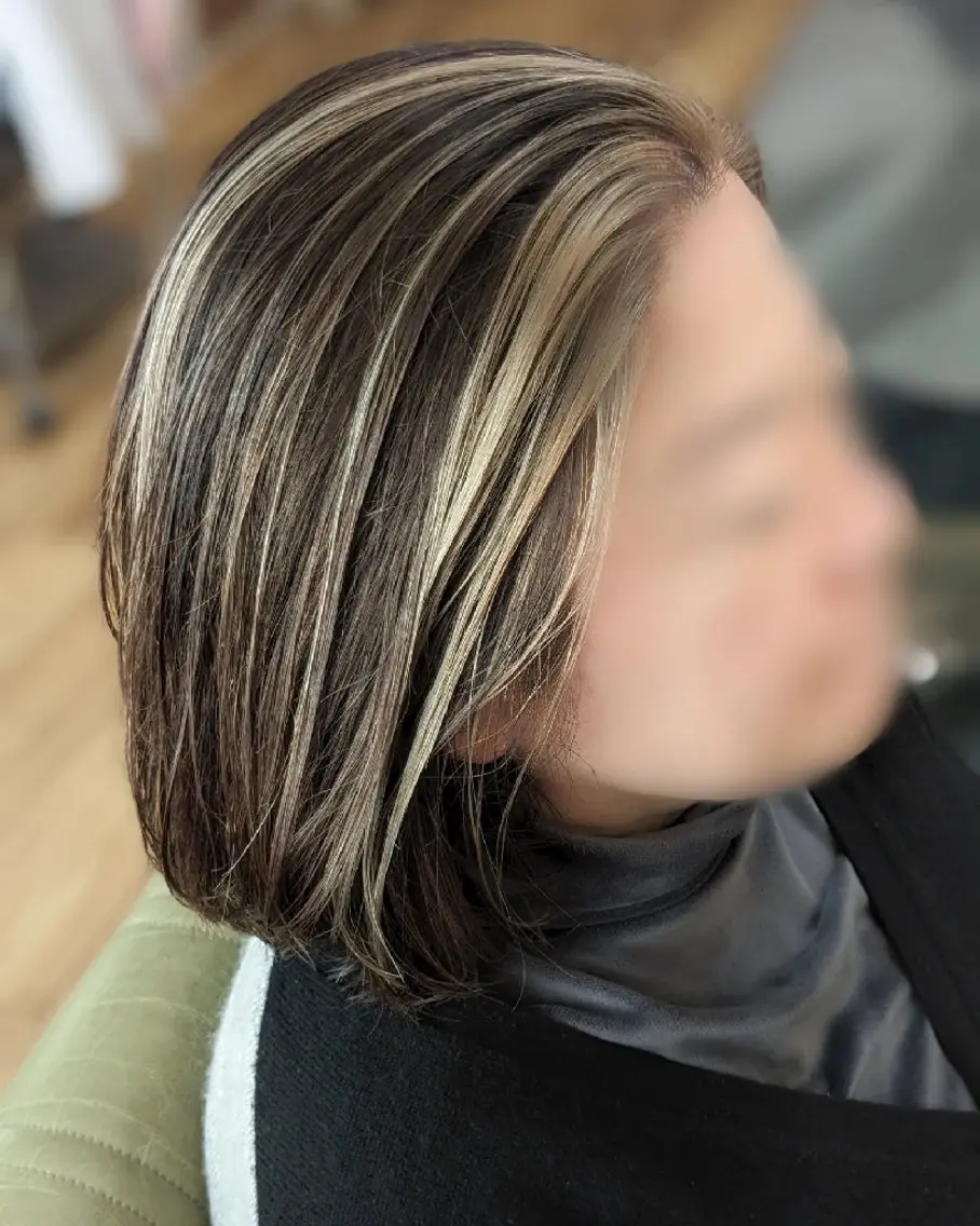 ショート カラー 加藤 彩のヘアスタイル