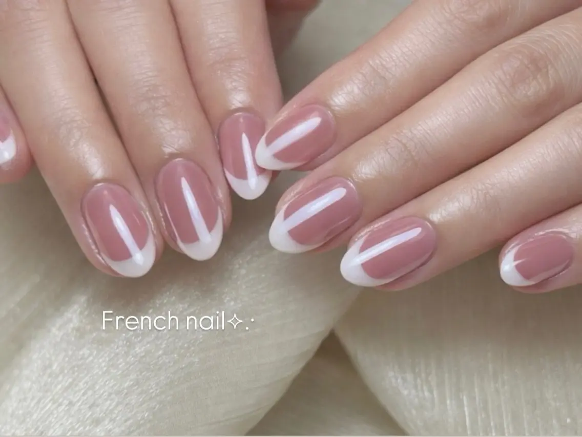 ネイル フレンチネイル ハンドネイル Nail by EN 🪽Amiのネイルデザイン