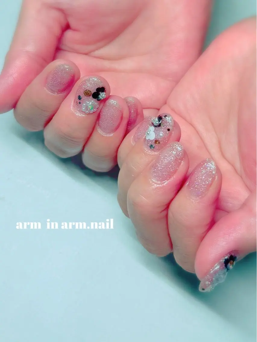 ネイル arm in arm ︎✿Yamamotoのマツエク・マツパデザイン