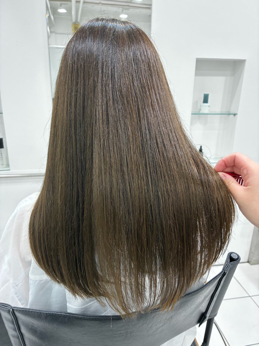 ロング カラー ブラウンカラー 透明感カラー オリーブブラウン オリーブカラー カット ヘアカラー トリートメント ヘッドスパ ヘアセット SAYA /新宿/ レイヤー/メンズのヘアスタイル