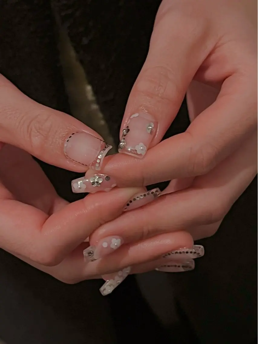 ネイル クリアネイル 長さ出し スカルプネイル シンプルネイル nine.🦋 YUKOのネイルデザイン