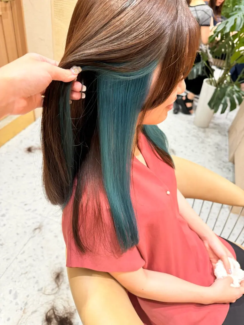セミロング カラー カット ヘアカラー トリートメント レイヤーカット/髪質 改善/矯正🤍吉田のヘアスタイル