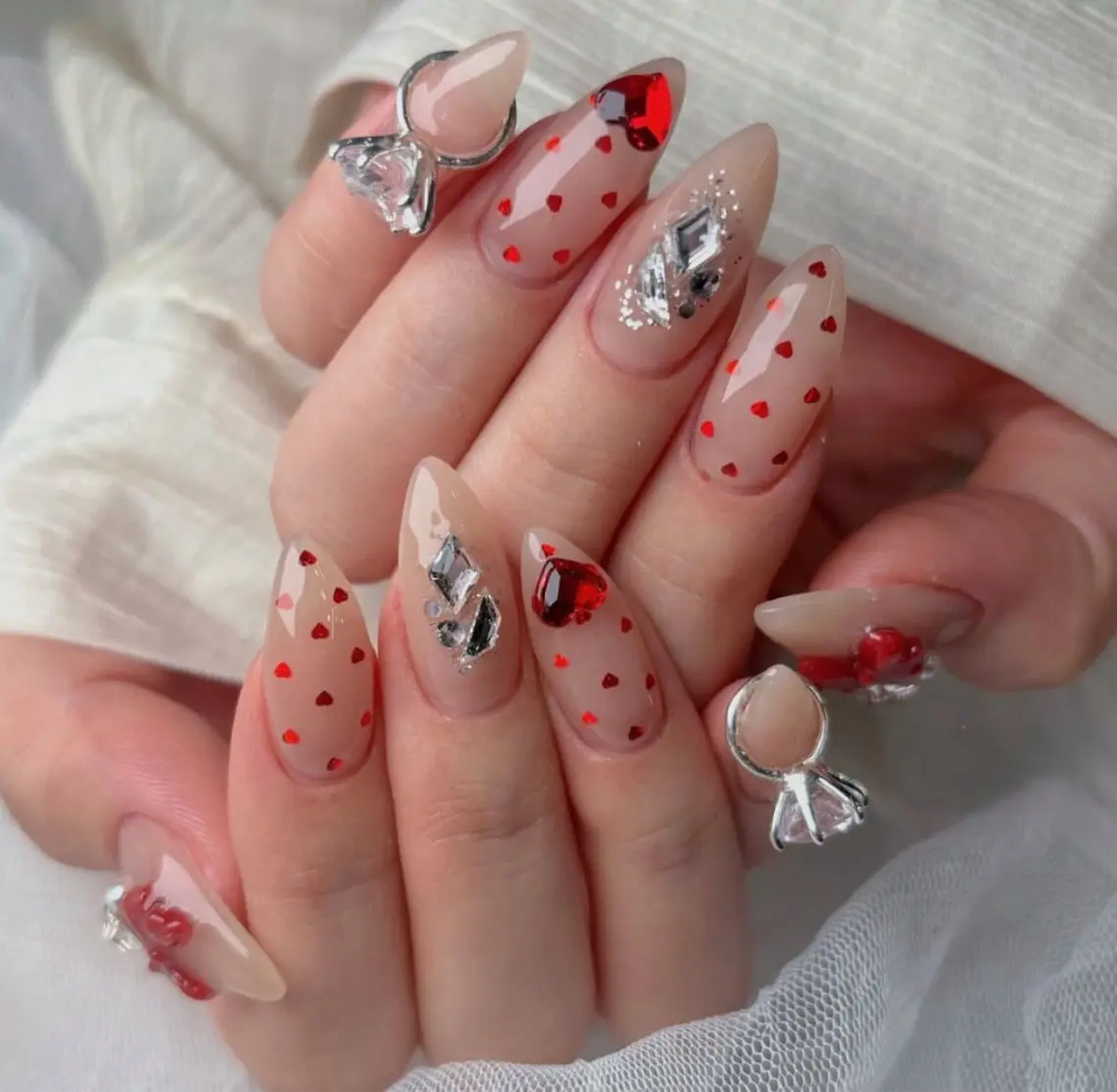 ネイル ハンドネイル moon nailsのネイルデザイン
