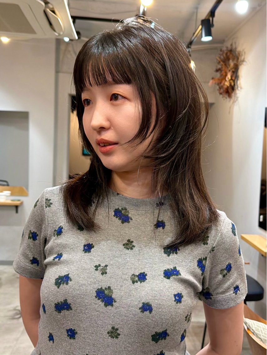 ミディアム 朝賀 健人のヘアスタイル