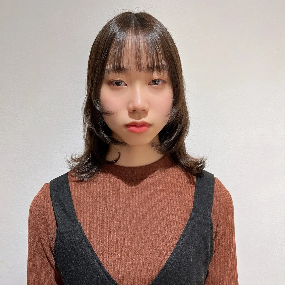 ミディアム カラー 顔まわりレイヤー レイヤーカット 💎透明感カラー特化 💎TAISEIのヘアスタイル