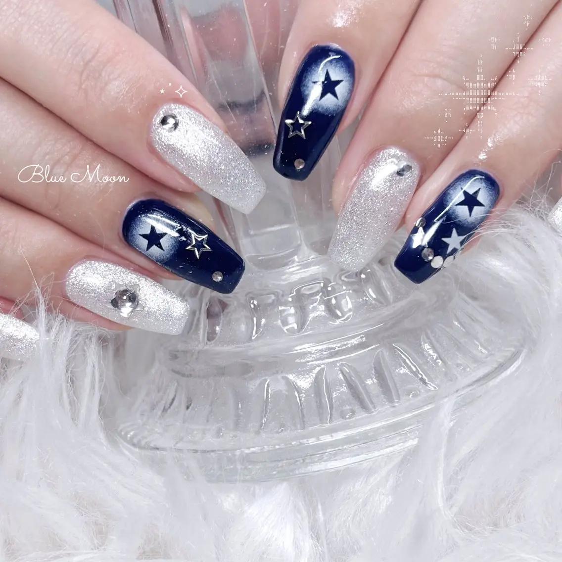 ネイル ハンドネイル フットネイル ハンドケア nail salon Blue Moonのネイルデザイン