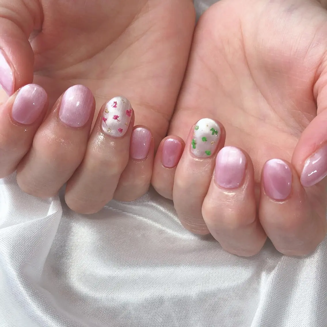 ネイル ハンドネイル 西岡 杏のネイルデザイン