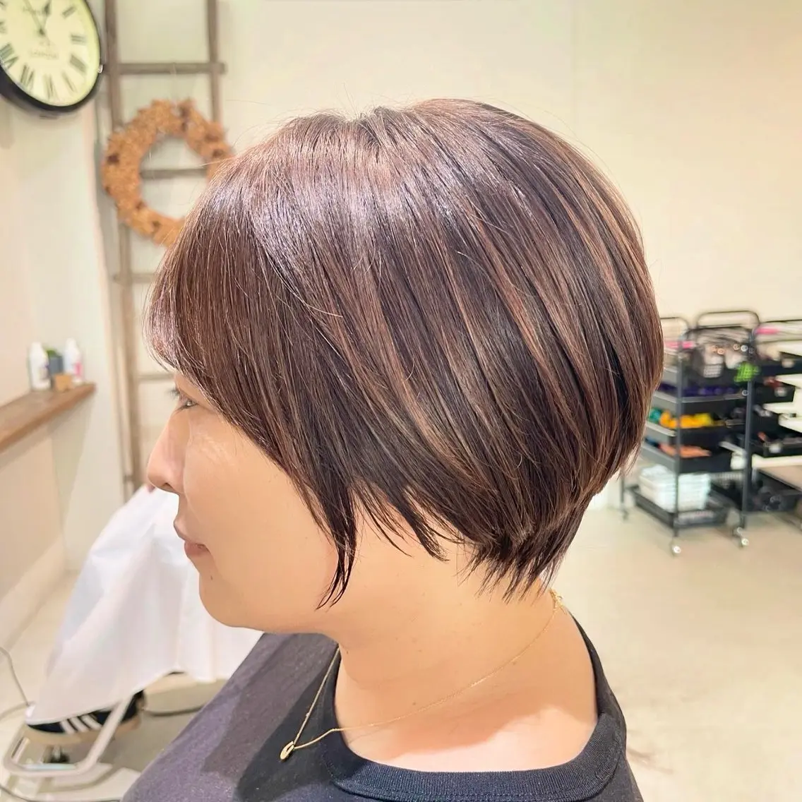 ショート カラー カット ヘアカラー トリートメント ⭕️白髪のお悩み 解決します⭕️のヘアスタイル