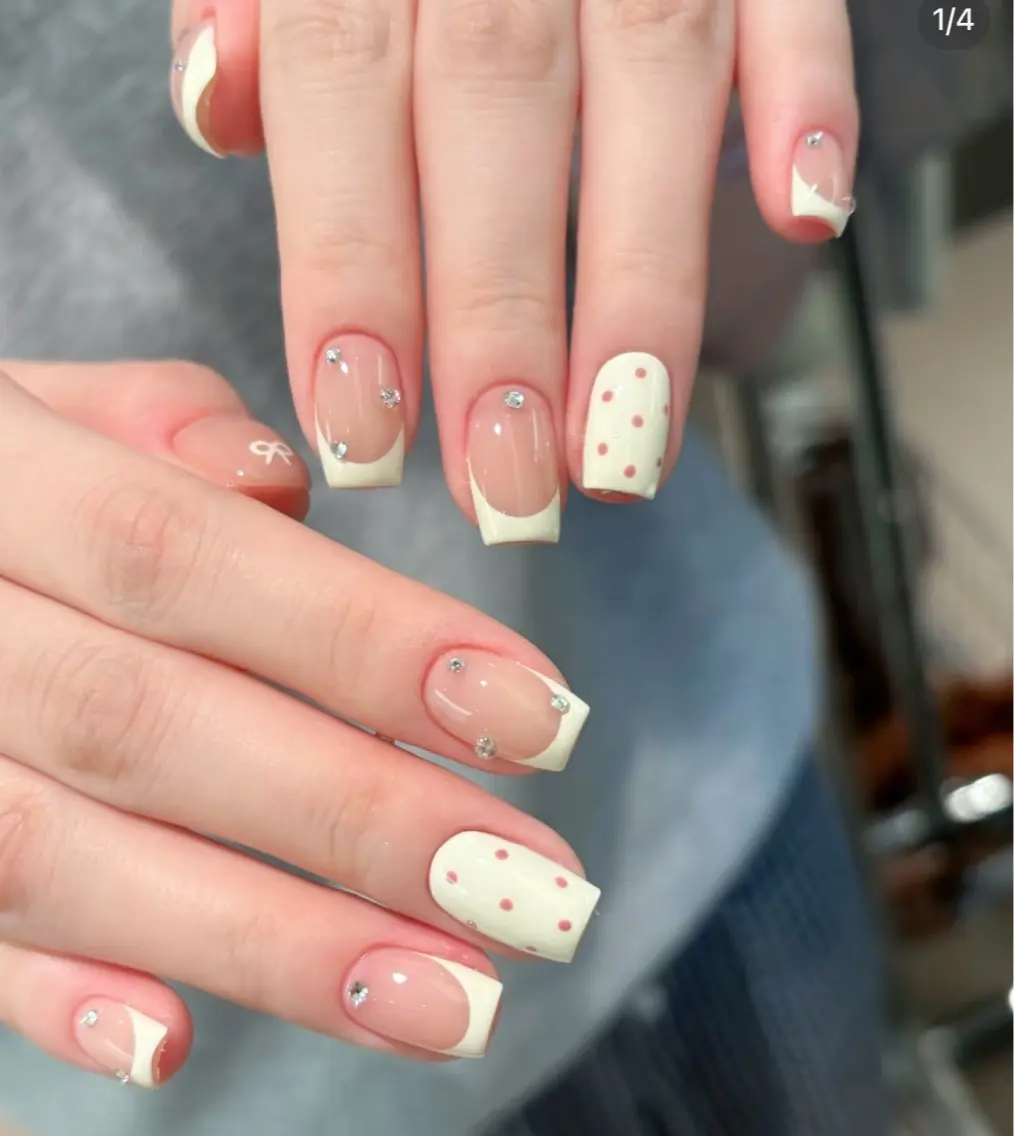 ネイル アートネイル フットネイル ジェルネイル ニュアンスネイル パラジェル ハンドネイル 🎀🎀YooLi Nail Salonのネイルデザイン