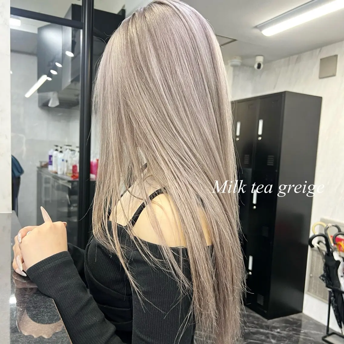ロング カラー シールエクステ ハイトーンカラー エクステ ヘアカラー シールエクステ特化 ハイトーン、NANAのヘアスタイル