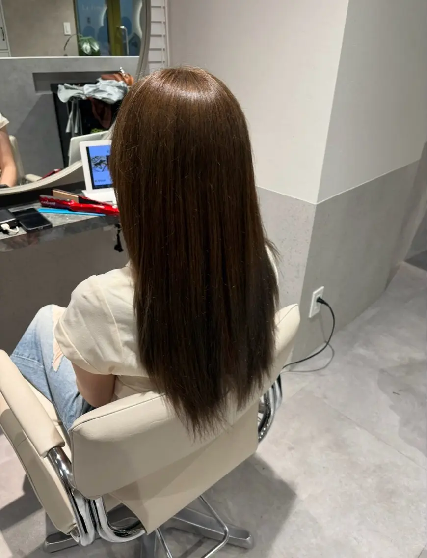 ロング カラー ベージュカラー ブリーチ ブリーチなしカラー 学生 トリートメント ヘアカラー 仙台/ベージュ／ 艶カラー／三宅空翔のヘアスタイル