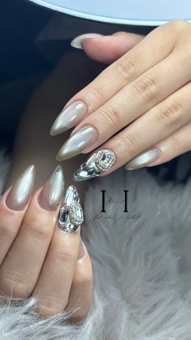ネイル ハンドネイル HatsuuNail salonアリスのネイルデザイン