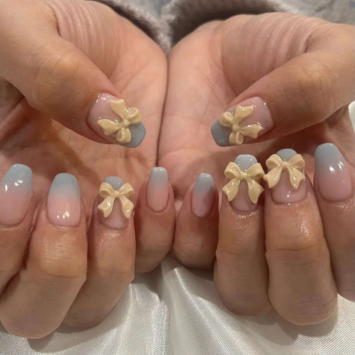 ネイル グラデーション 持ち込み リボン nozomi 🌙のネイルデザイン