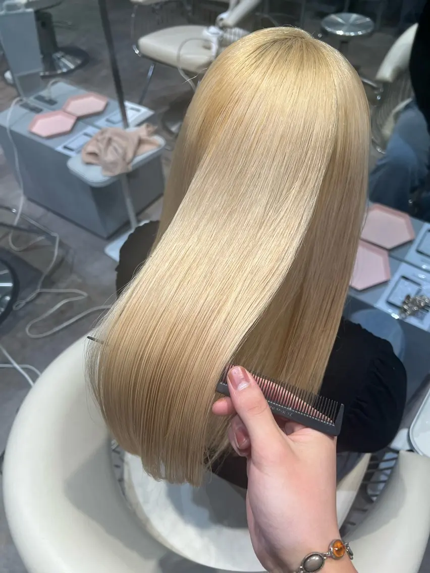 ミディアム カラー ブロンド 透明感カラー 似合わせカット トリートメント カット ヘアカラー 💎透明感カラー特化 💎TAISEIのヘアスタイル