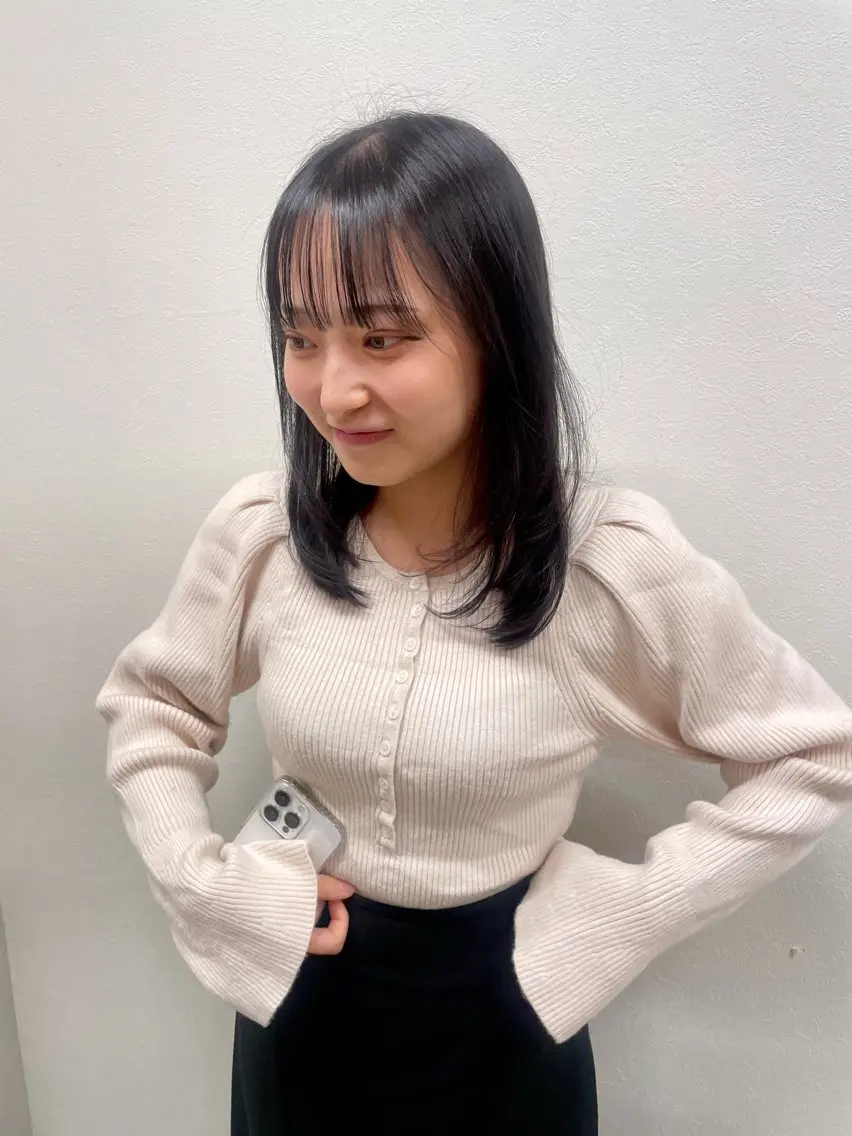ミディアム カット ヒナゴ トヨカズのヘアスタイル
