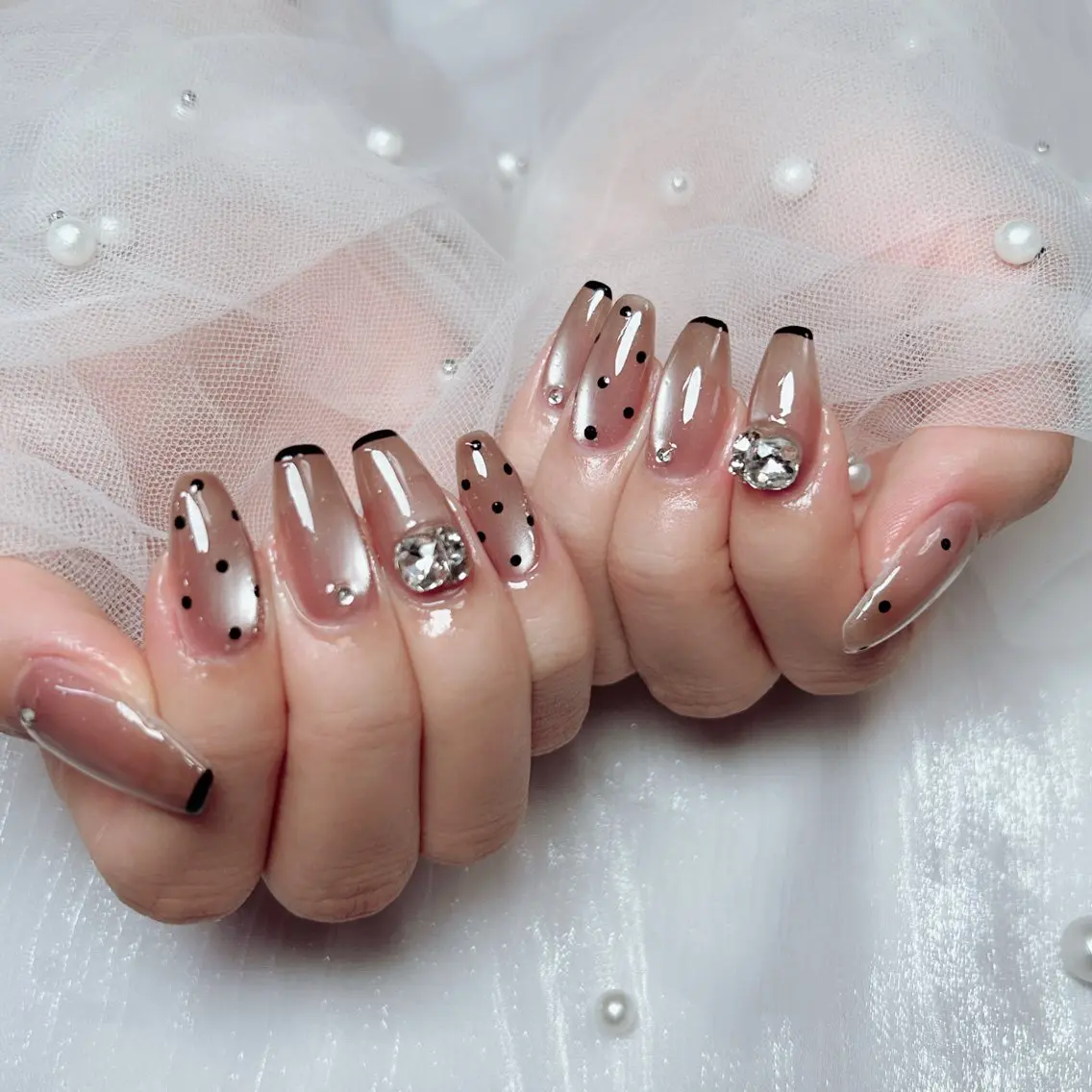 ネイル フラワーネイル 韓国ネイル 夏ネイル ワンホンネイル ハンドネイル Cute Tips nailのネイルデザイン