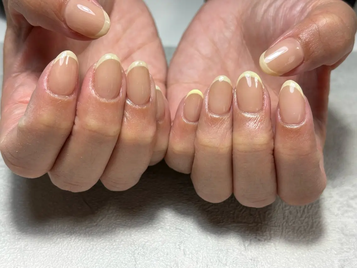 ネイル フレンチネイル nailsalon bellaのネイルデザイン