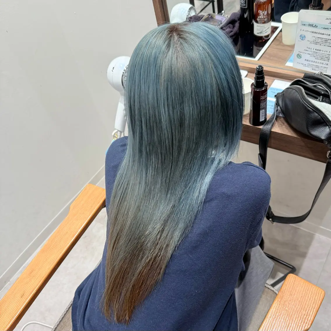 セミロング カット トリートメント ルナ🫐縮毛矯正 🫐髪質改善のヘアスタイル