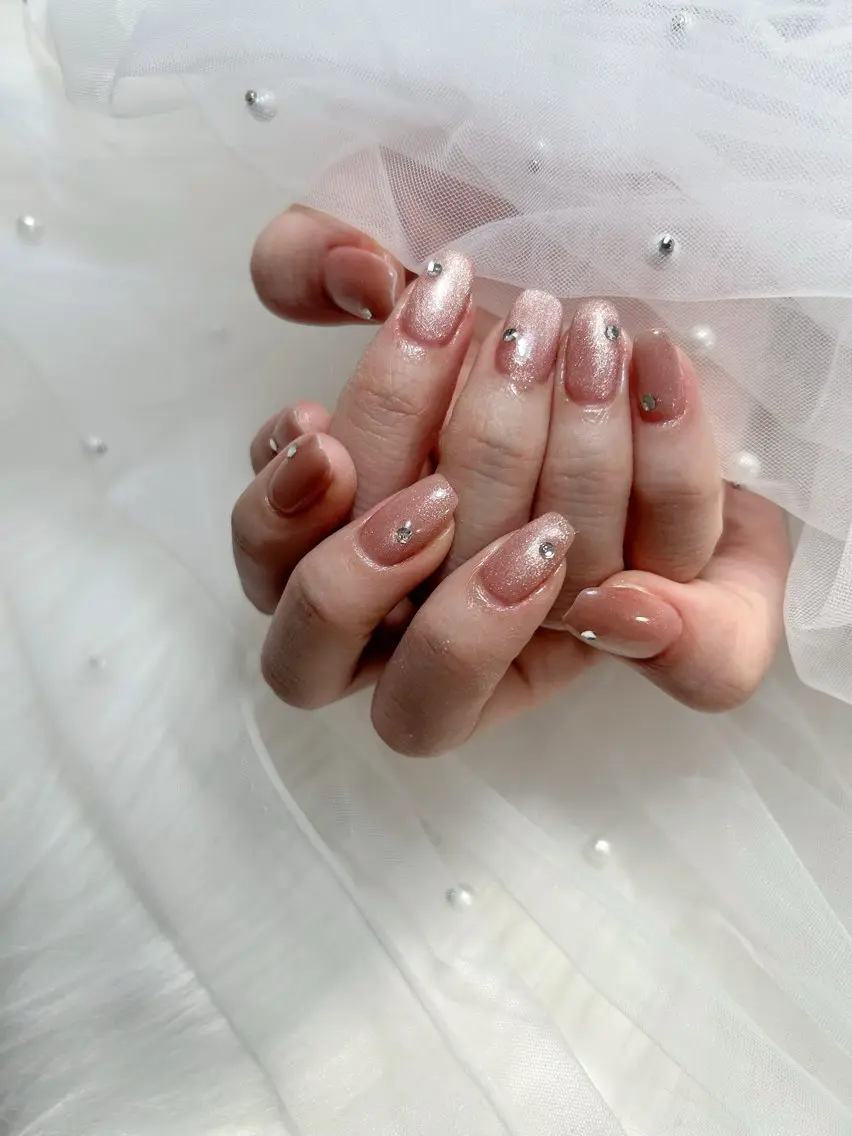 ネイル アートネイル 桜ネイル フレンチネイル ガラスフレンチ グラデーション 🌈 Laule'aのネイルデザイン