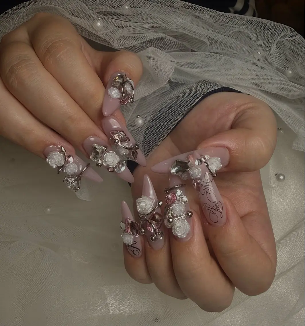 ネイル スカルプネイル ハンドネイル kazane 💅🏾💋のネイルデザイン