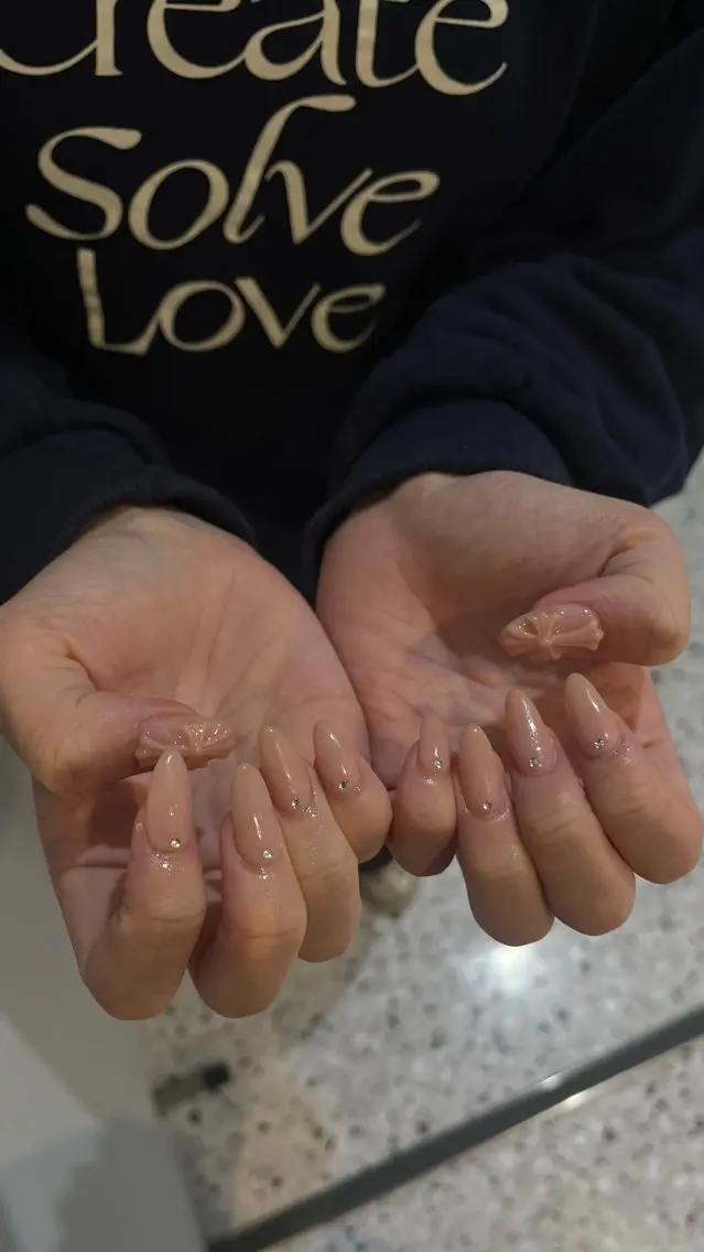 ネイル ハンドネイル 𝗮𝘆𝗮𝗸𝗮 📍新宿ネイリストのネイルデザイン