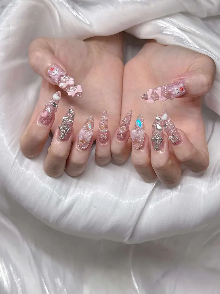 ネイル ハンドネイル Lee Nailsのネイルデザイン
