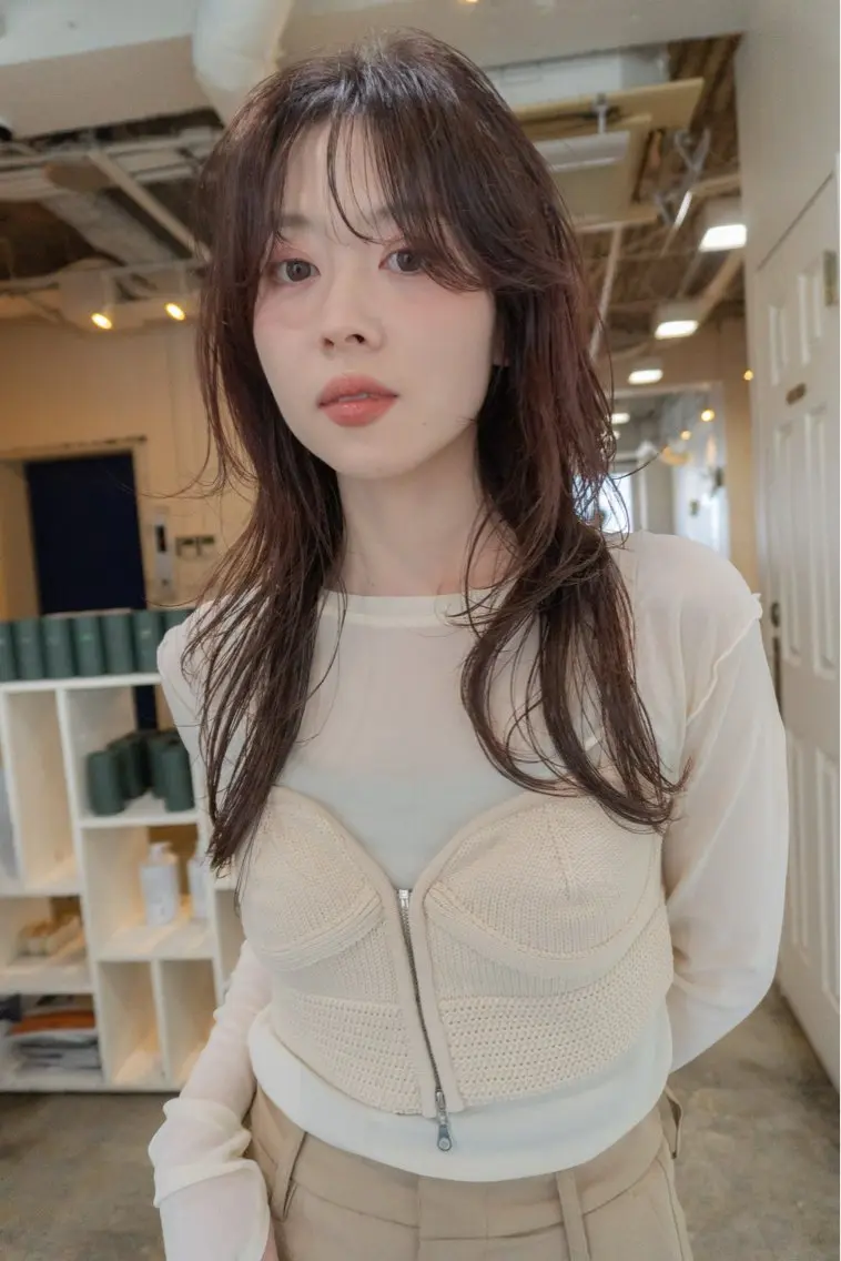 セミロング カラー ブラウンカラー 透明感カラー くびれヘア 韓国風ヘア レイヤーカット カット ヘアカラー トリートメント レイヤー／似合わせ TAKUYAのヘアスタイル