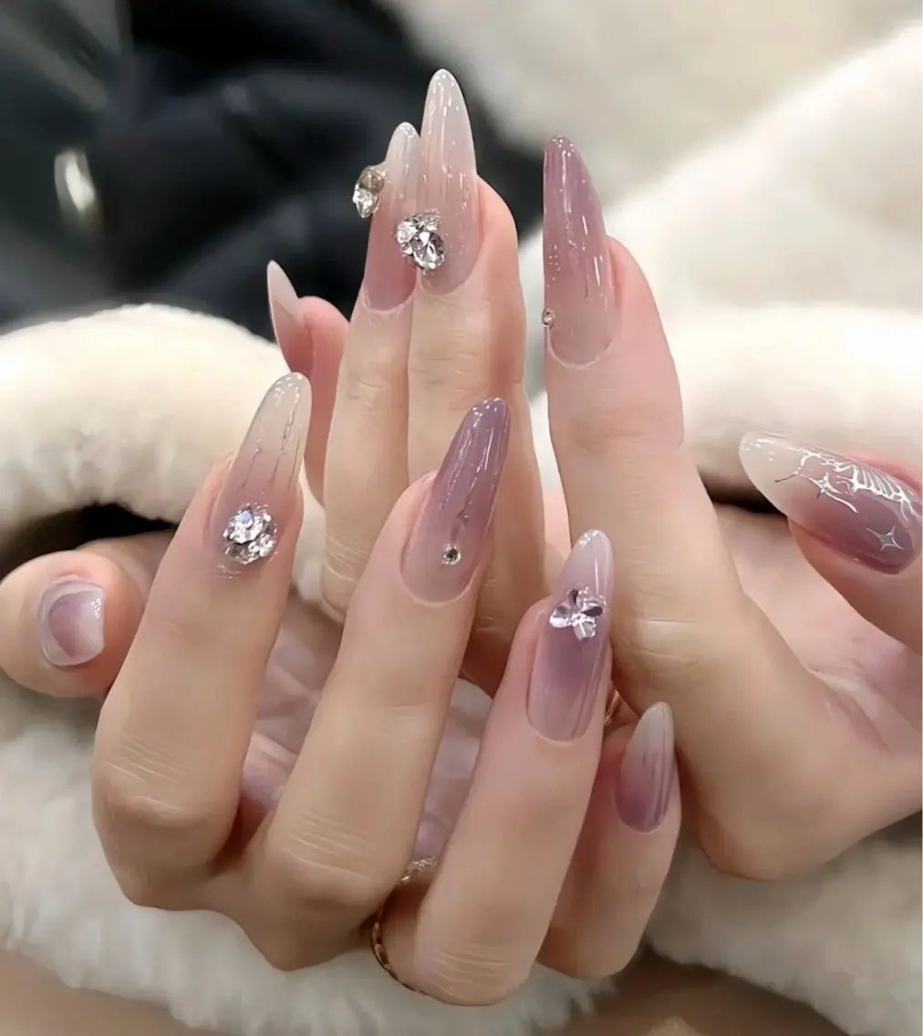 ネイル ハート 韓国ネイル オフィスネイル ワンカラーネイル シンプルネイル ハンドネイル Lynn_ Nailのネイルデザイン