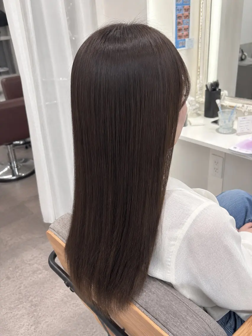 ロング カラー ヘアカラー 志村 梨帆のヘアスタイル