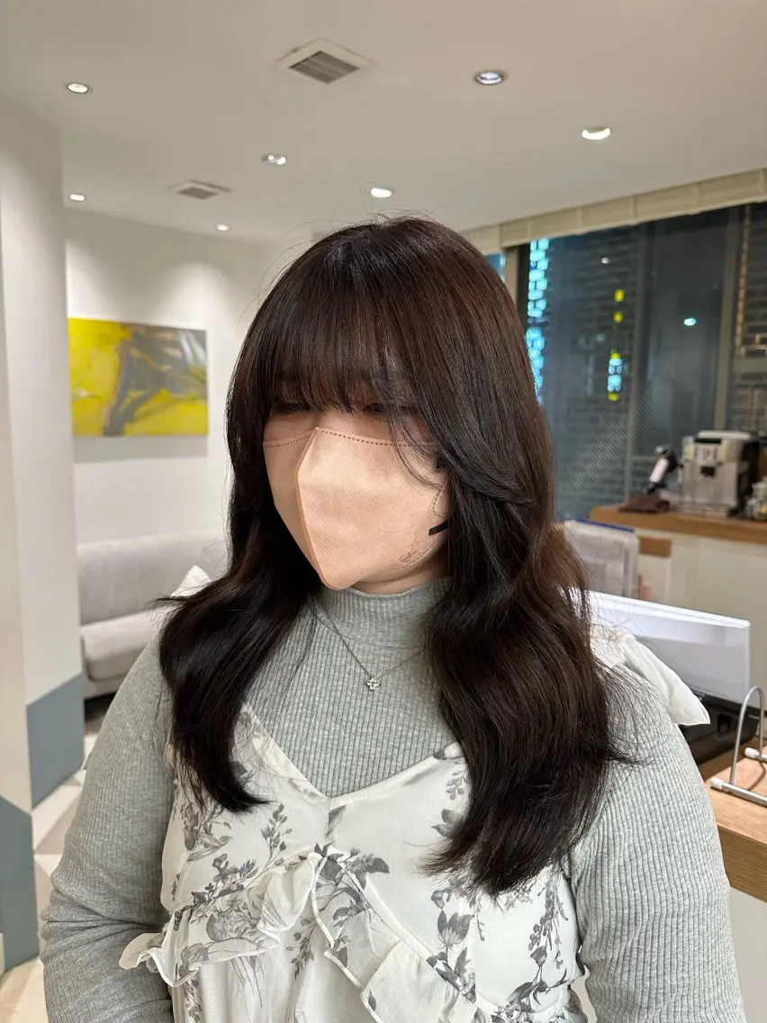ロング カラー カット ヘアカラー トリートメント 安丸 結夏のヘアスタイル