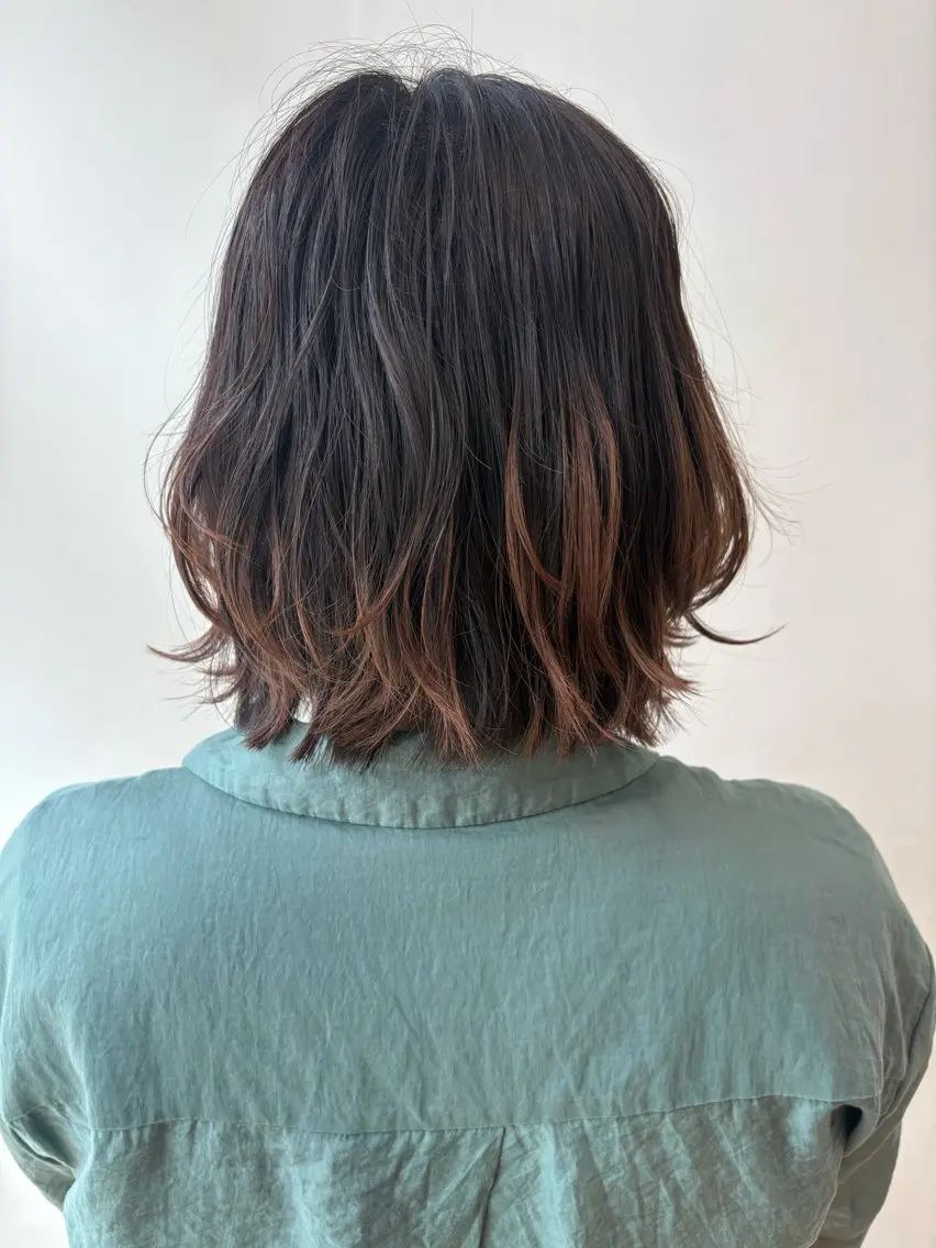 ショート レイヤーカット 淀 小南津のヘアスタイル