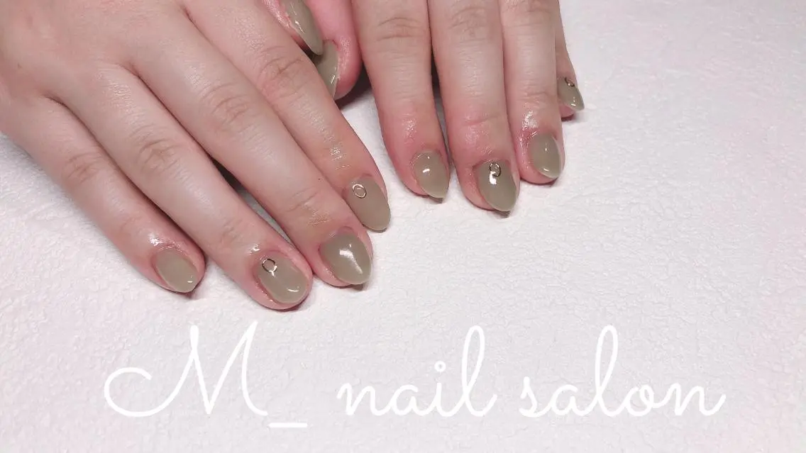 ネイル ワンカラーネイル M_ nail salonのネイルデザイン