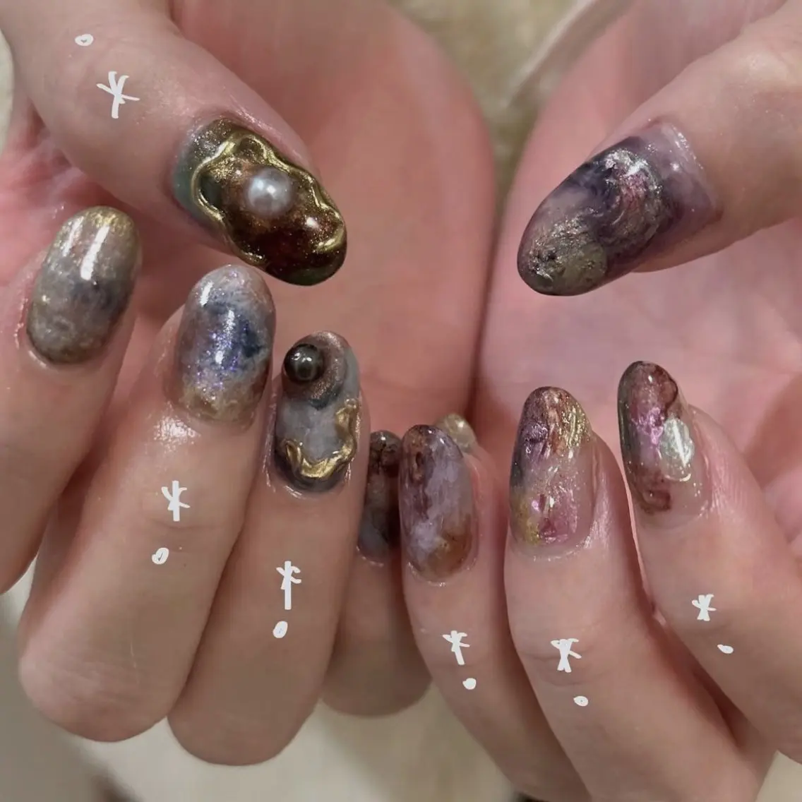 ネイル キラキラネイル マグネットネイル ニュアンスネイル ピンク talo .のネイルデザイン