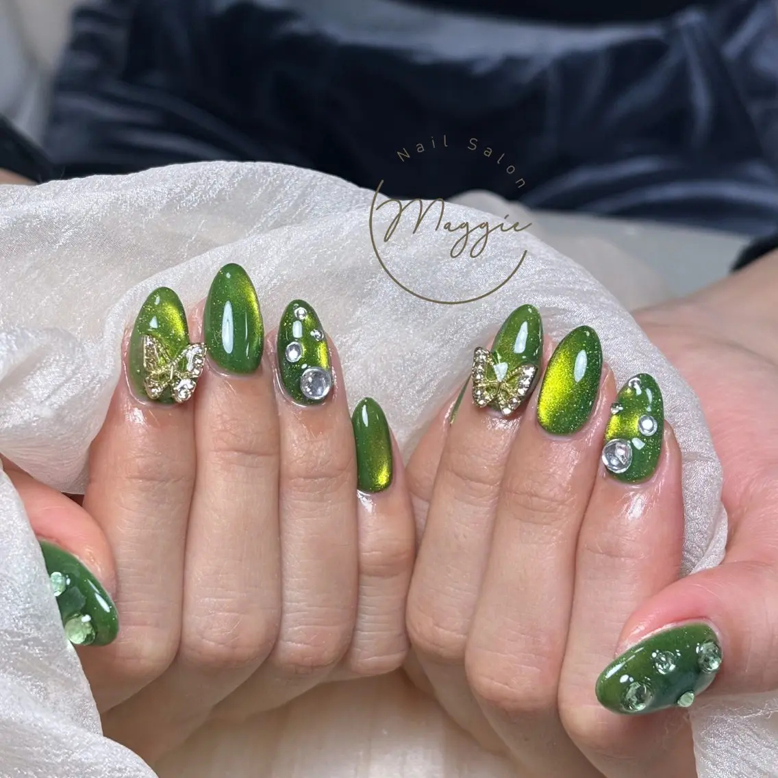ネイル ハンドネイル MaggieNail timiのネイルデザイン