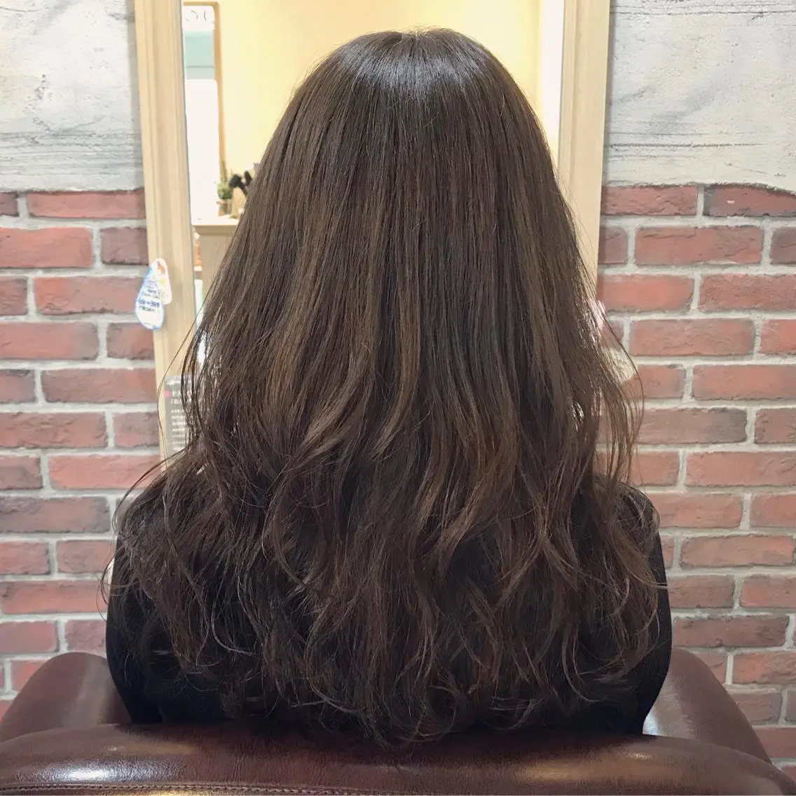 ロング カラー ベージュカラー フォギーベージュ カット ヘアカラー レイヤーカット/ 根本瑠実のヘアスタイル