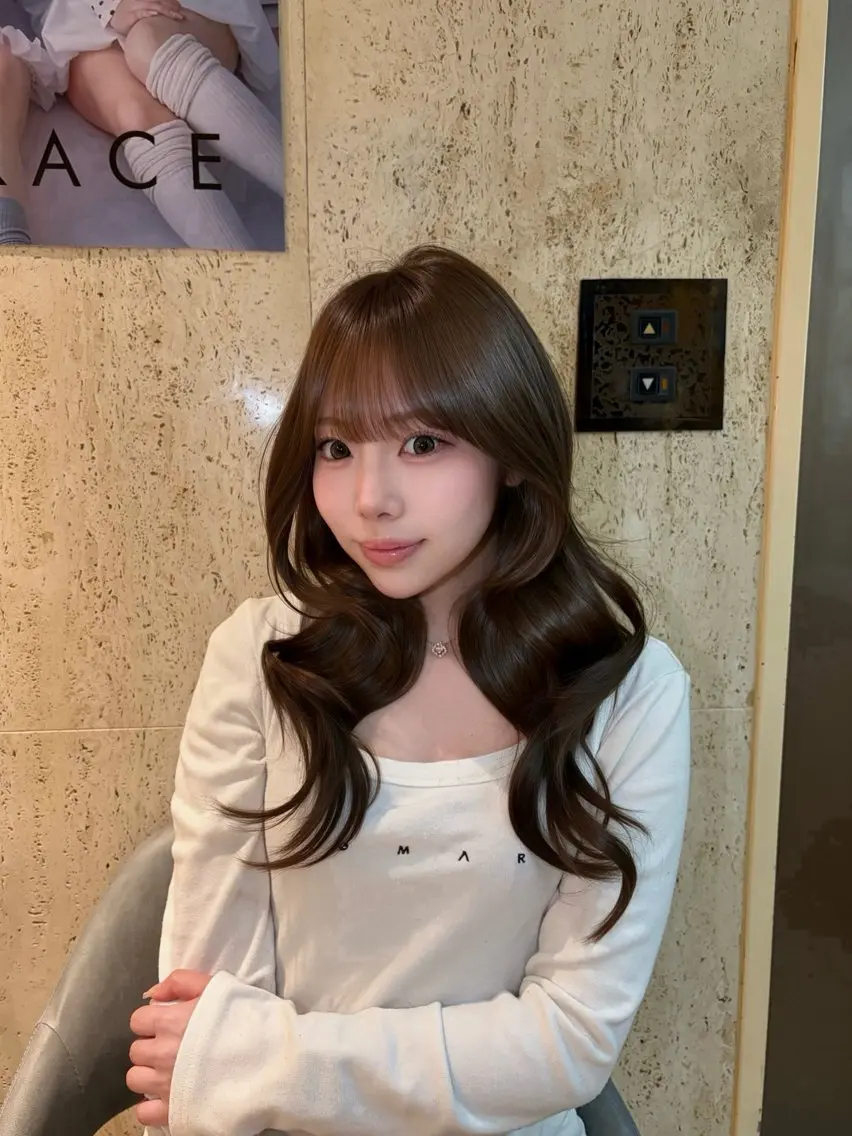 ロング ここな♡ིྀ カラーモデルのヘアスタイル