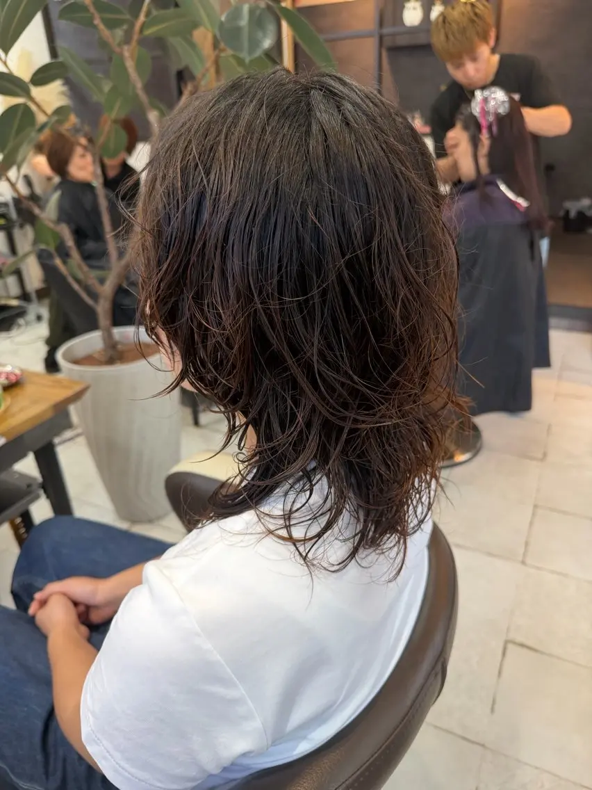 パーマ ウルフカット ヘントナ カイのヘアスタイル